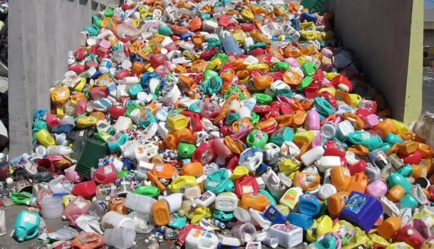 Переработка лома пластика, флаконов, пищевых канистр