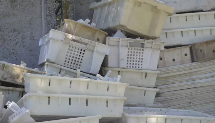 Прием лома пластиковых ящиков ПЕ, НД, ПНД (пивной, хлебный, молочный)